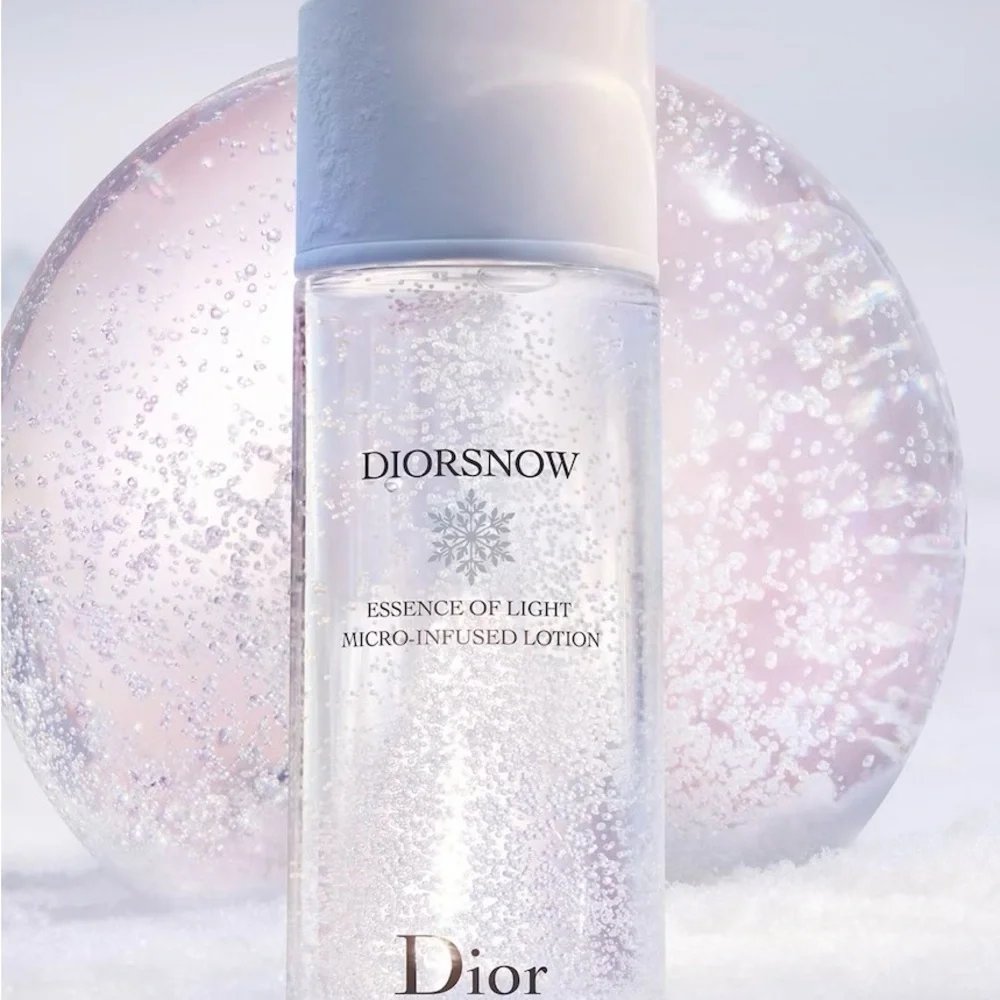 Diorsnow Essence of Light Micro- Infused Lotion